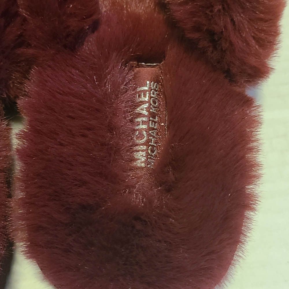 Michael Kors Slippers ✨️Reduced✨️ - Picture 2 of 6